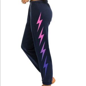 Aviator nation size L